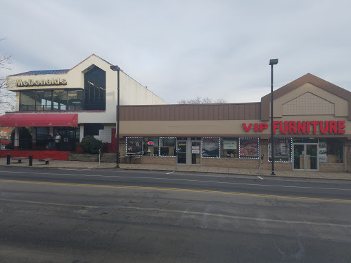 VIP Furniture Outlet, 135 S 69th St, Upper Darby, PA 19082, USA, 