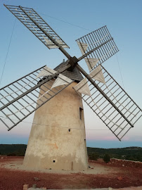 Le moulin du Rédounel du Restaurant Auberge du Chat Perché à La Couvertoirade - n°1