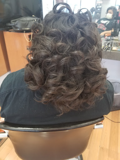 Beauty Salon «Ajeeba Hair Design», reviews and photos, Ajeeba Hair Design, 1254 Burnham Ave, Calumet City, IL 60409, USA