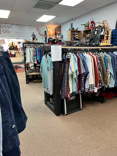 Thrift Store «Second Impressions - Resale for a Cause», reviews and photos, 24412 Muirlands Blvd, Lake Forest, CA 92630, USA