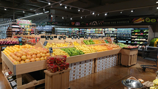 Gourmet Grocery Store «Metropolitan Market», reviews and photos, 2320 42nd Ave SW, Seattle, WA 98116, USA