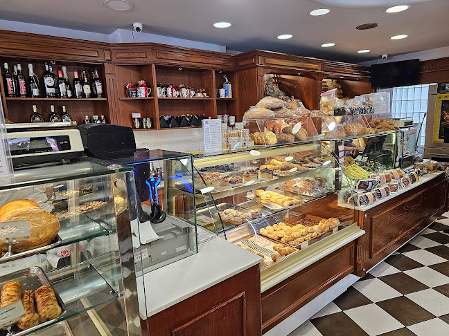 Σαβοϊδακης Bakery & Patisserie, Χερσόνησος - Περιστέρι