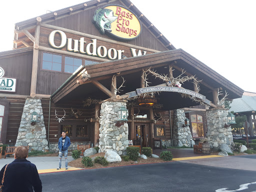 Sporting Goods Store «Bass Pro Shops», reviews and photos, 7777 Victoria Gardens Ln, Rancho Cucamonga, CA 91739, USA
