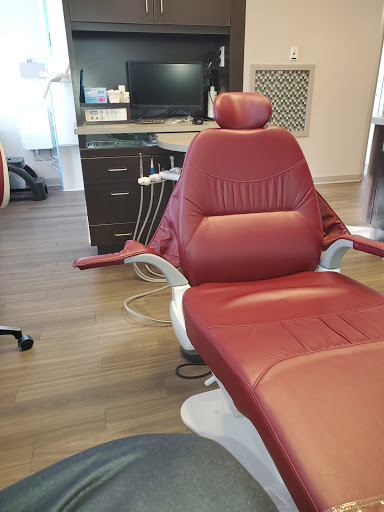 Shopping Mall «Hillcrest Shopping Center», reviews and photos, 1701 N Larkin Ave, Crest Hill, IL 60403, USA