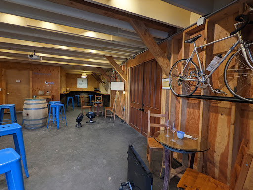 Winery «Eleven Winery», reviews and photos, 7671 NE Day Rd W, Bainbridge Island, WA 98110, USA