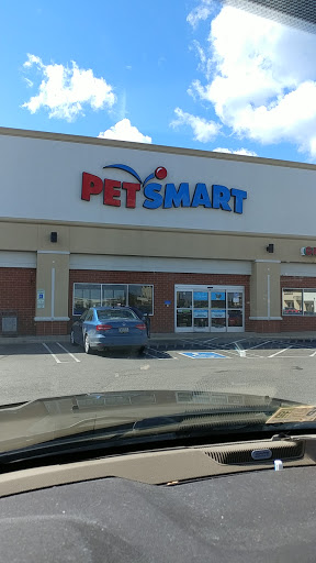 Pet Supply Store «PetSmart», reviews and photos, 42 Southgate Square, Colonial Heights, VA 23834, USA