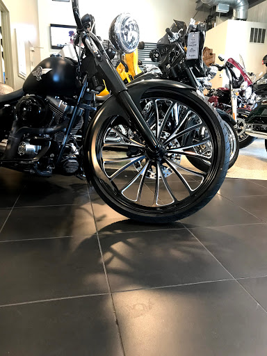 Motorcycle Dealer «Monarch Motor Sports LLC», reviews and photos, 17 Gigante Dr, Hampstead, NH 03841, USA