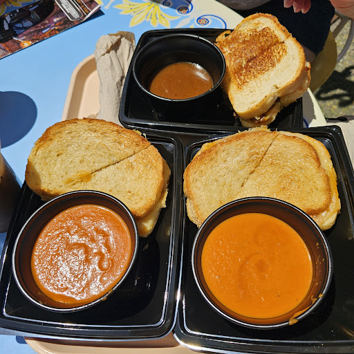 Jolly Holiday Bakery Cafe