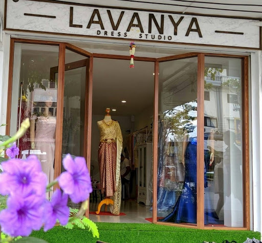 ร้านชุดไทย Lavanya ชุดไทยแต่งงาน ชุดไทยประยุกต์