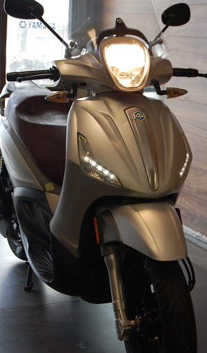 Motorcycle Repair Shop «Fache Motorcycles & Scooters sales-repairs shop», reviews and photos, 2051 NW 27th Ave, Miami, FL 33142, USA