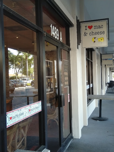 Shopping Mall «Southport Shopping Center», reviews and photos, 1303 SE 17th St, Fort Lauderdale, FL 33316, USA