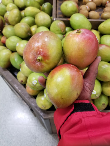 Grocery Store «ShopRite of Elizabeth», reviews and photos, 865 W Grand St, Elizabeth, NJ 07202, USA