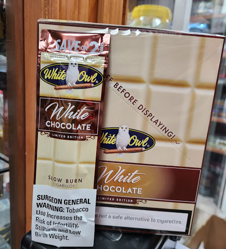 Tobacco Shop «M & I Smoke Shop», reviews and photos, 1239 S Higley Rd #104, Mesa, AZ 85206, USA