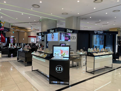 Dior Beauty Counter