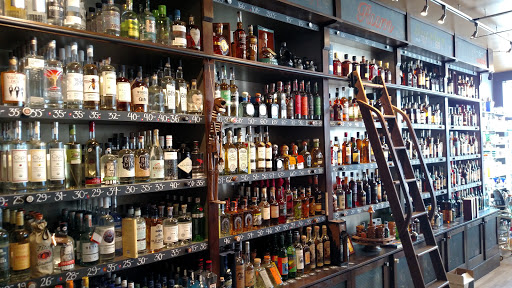 Liquor Store «Bottle Shop 33», reviews and photos, 1080 S Gaylord St, Denver, CO 80209, USA