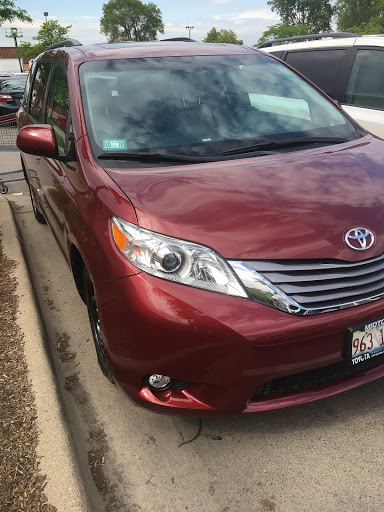 Auto Body Shop «4 Star Auto Body», reviews and photos, 8131 Skokie Blvd, Skokie, IL 60077, USA