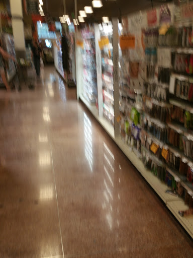 Grocery Store «Fred Meyer», reviews and photos, 14300 1st Avenue South, Burien, WA 98168, USA