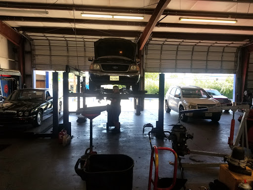 Auto Repair Shop «C.A.R.S Complete Auto Repair Services», reviews and photos, 612 W Phillips St, Conroe, TX 77301, USA
