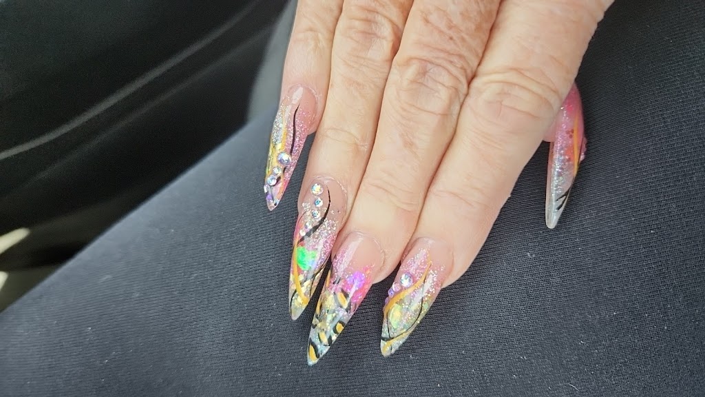Letting Go Salon 92587