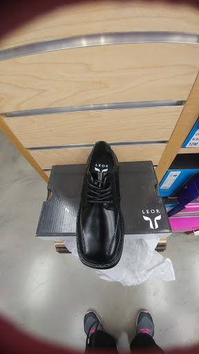 Shoe Store «WSS», reviews and photos, 201 Pacific Coast Hwy, Wilmington, CA 90744, USA