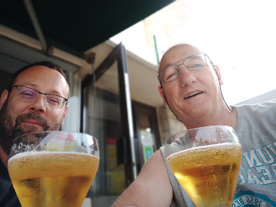 Bar Du Marché à Sénas