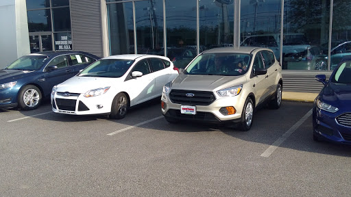 Used Car Dealer «Montrose Ford in Fairlawn», reviews and photos, 3960 Medina Rd, Fairlawn, OH 44333, USA