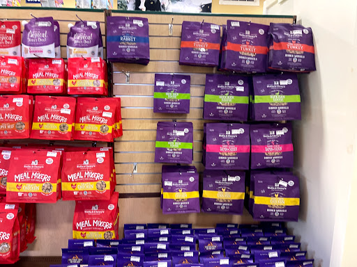 Florist «Petals & Paws», reviews and photos, 465 Albany Turnpike, Canton, CT 06019, USA