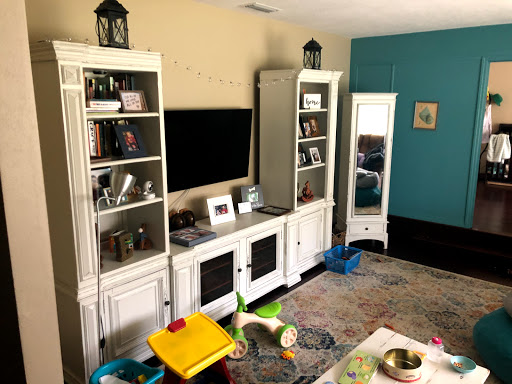 Used Furniture Store «C&D Second Chance», reviews and photos, 201 N Poplar Ave, Sanford, FL 32771, USA