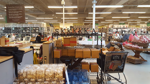 Outlet Store «Pottery Barn Outlet», reviews and photos, 3939 I-35 #920, San Marcos, TX 78666, USA