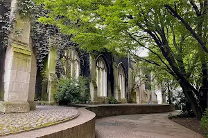 St Dunstan in the East Church Garden image