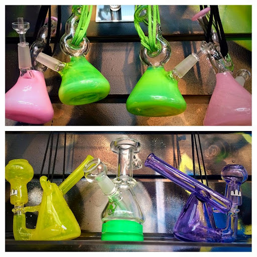 Tobacco Shop «Underground Culture Smoke Shop», reviews and photos, 4 Main Rd, Tiverton, RI 02878, USA