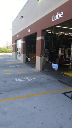 Tire Shop «Walmart Tires & Auto Parts», reviews and photos, 100 THF Blvd, Chesterfield, MO 63005, USA