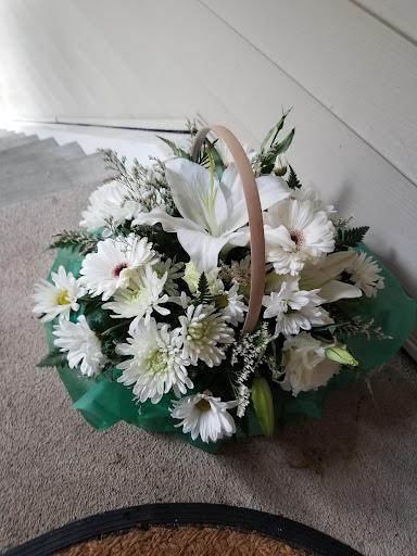 Florist «Renton Flower Shop», reviews and photos, 120 Union Ct NE, Renton, WA 98059, USA