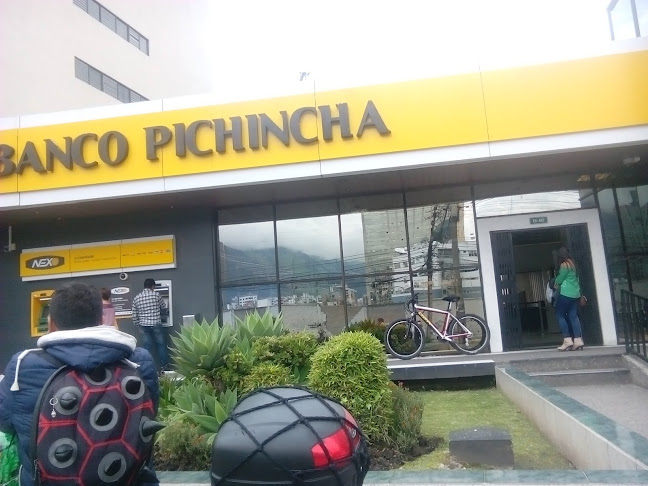 Opiniones de Banco Pichincha Av. República en Quito - Banco