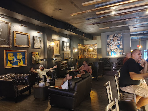 Cigar Shop «Executive Cigar Shop & Lounge», reviews and photos, 837 E New Haven Ave, Melbourne, FL 32901, USA