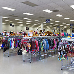 Goodwill Houston Select Stores, 1102 W Dallas St, Conroe, TX 77301, USA, 