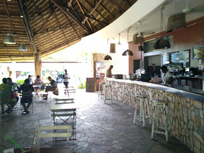 LA BRASSERIE DE L,INSTITUT FRANçAIS DE COTONOU