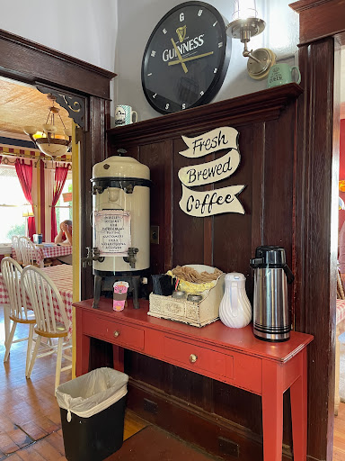 Coffee Shop «Queen Bean Coffee House», reviews and photos, 1126 14th St, Modesto, CA 95354, USA