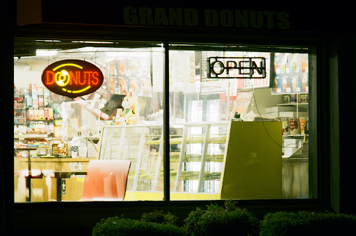 Grand Donuts, 2023 Foothill Blvd, La Verne, CA 91750, USA, 