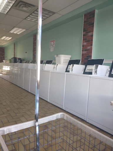 Laundromat «Newtonville Laundromat», reviews and photos, 329 Walnut St, Newtonville, MA 02460, USA