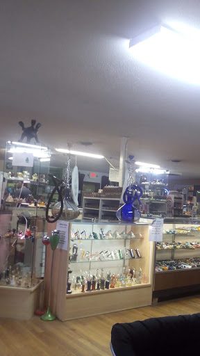 Tobacco Shop «Smoke Signals Pipe & Tobacco», reviews and photos, 3 Main St, Dover, NH 03820, USA