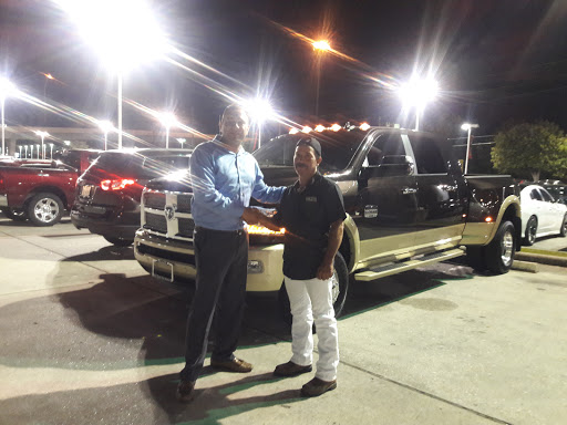 Car Dealer «Texan Dodge Chrysler Jeep Ram», reviews and photos, 18555 Eastex Freeway Service Rd, Humble, TX 77338, USA
