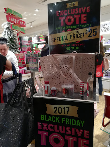 Beauty Supply Store «Bath & Body Works», reviews and photos, 6827 Alexandria Pike, Alexandria, KY 41001, USA