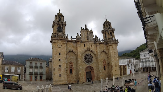 Albergue de peregrinos de Mondoñedo Praza Jaime Cabot, 27740 Mondoñedo, Lugo, España