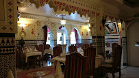 Atmosphère du Restaurant marocain La Tour du Maroc à Villebon-sur-Yvette - n°10