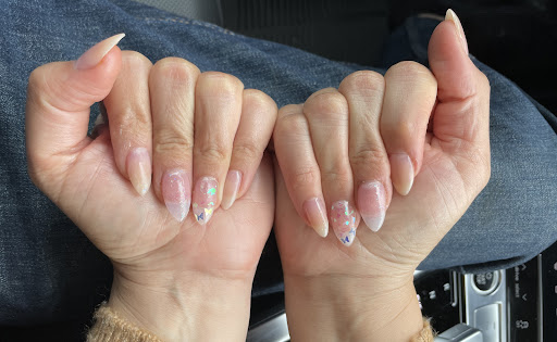 Nail Salon «Veda Nails and Spa», reviews and photos, 6955-6975 Camino Arroyo, Gilroy, CA 95020, USA