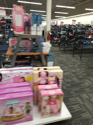 Clothing Store «Burlington Coat Factory», reviews and photos, 229 NJ-73, Marlton, NJ 08053, USA