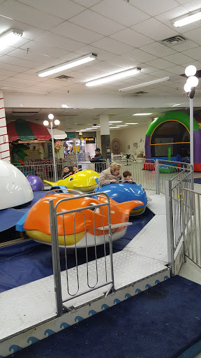 Shopping Mall «Sun-Vet Mall», reviews and photos, 5801 Sunrise Hwy, Holbrook, NY 11741, USA