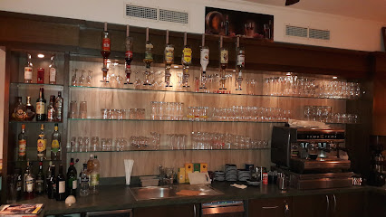 Kingston's Pub-Café