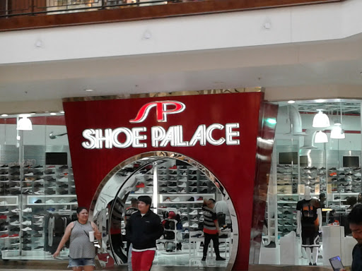 Shoe Store «Shoe Palace», reviews and photos, 2901 S Capital of Texas Hwy, Austin, TX 78746, USA